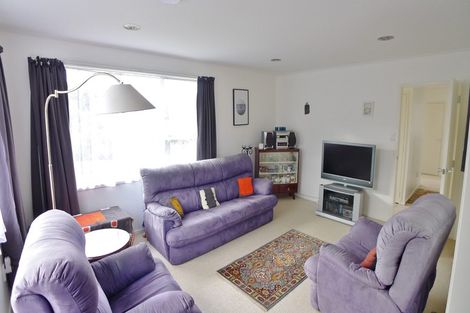 Photo of property in 12 Claverdon Drive, Massey, Auckland, 0614