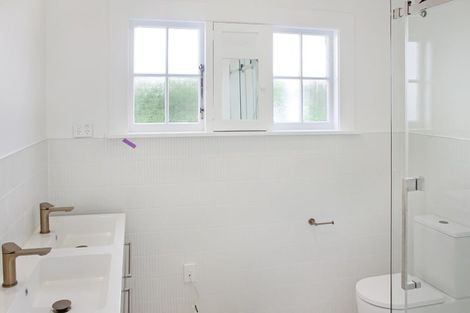 Photo of property in 62 Opawa Road, Waltham, Christchurch, 8023