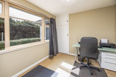 Photo of property in 15 Moreland Avenue, Papanui, Christchurch, 8053