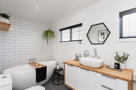 Photo of property in 10a Fovant Street, Russley, Christchurch, 8042