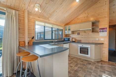 Photo of property in 3 School Road, Whitianga, 3510