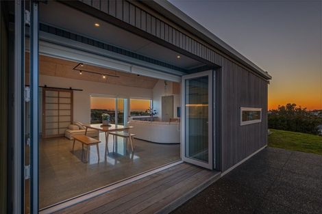 Photo of property in 2 Rangeview Rise, Foxton Beach, Foxton, 4815