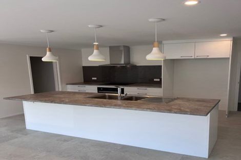 Photo of property in 5 Te Paahi Avenue, Waiuku, 2123