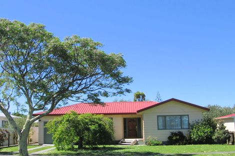 Photo of property in 6 Bulli Street, Riverdale, Gisborne, 4010