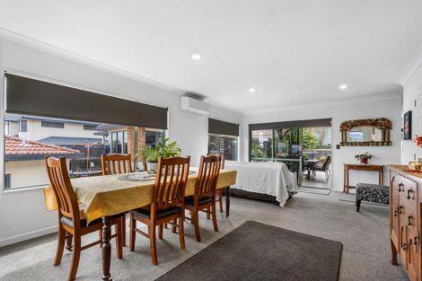 Photo of property in 8 Tironui Terrace, Western Heights, Hamilton, 3200