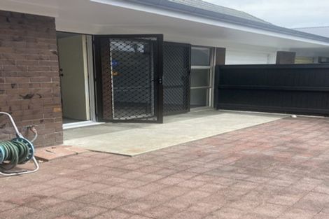 Photo of property in 2/43 Vivian Wilson Drive, Eastern Beach, Auckland, 2012