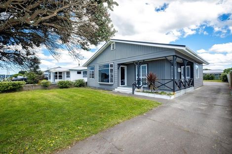 Photo of property in 6 Clifton Road, Haumoana, 4102