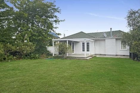 Photo of property in 142 Memorial Avenue, Burnside, Christchurch, 8053
