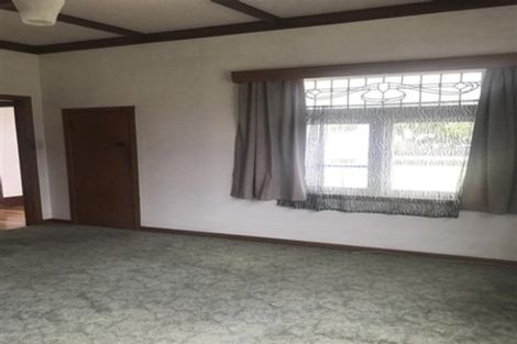 Photo of property in 6 Lincoln Road, Henderson, Auckland, 0610