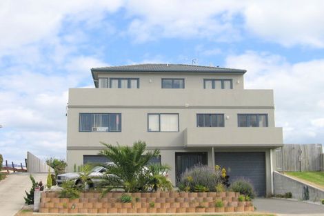 Photo of property in 16a Dickson Road, Papamoa Beach, Papamoa, 3118