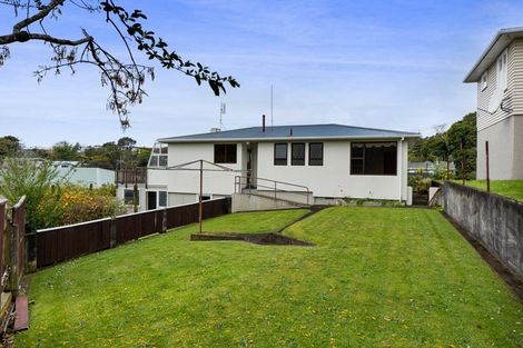 Photo of property in 4 Penrith Street, Westown, New Plymouth, 4310