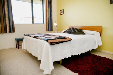 Photo of property in 13 Anton Place, Takanini, 2112