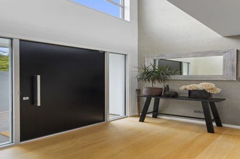 Photo of property in 35 Waiwetu Street, Fendalton, Christchurch, 8052