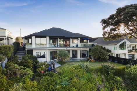 Photo of property in 93 Tiri Road, Tindalls Beach, Whangaparaoa, 0930