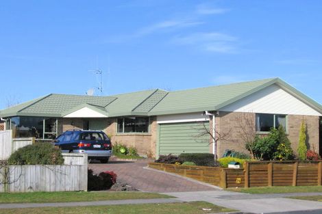 Photo of property in 37 Lloyd Drive, Nawton, Hamilton, 3200