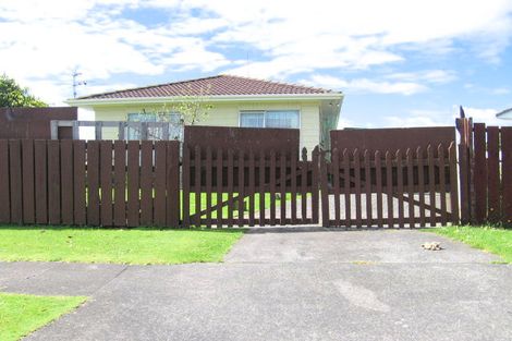 Photo of property in 13 Alabaster Drive, Papatoetoe, Auckland, 2025