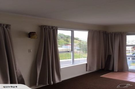 Photo of property in 24a Fitzpatrick Street, Newlands, Wellington, 6037