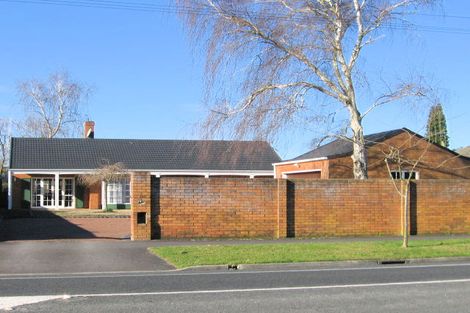Photo of property in 104 Sandwich Road, St Andrews, Hamilton, 3200