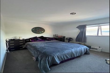 Photo of property in 24 Bond Crescent, Forrest Hill, Auckland, 0620