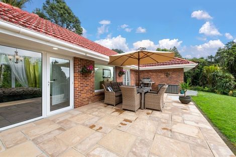 Photo of property in 408b Scenic Drive, Waiatarua, Auckland, 0612