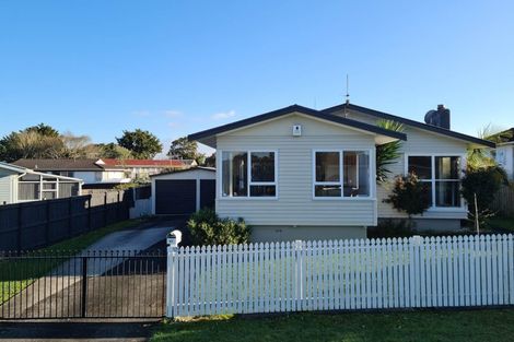 Photo of property in 27 Park Estate Road, Rosehill, Papakura, 2113