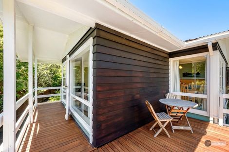 Photo of property in 18 Harewood Grove, Pinehaven, Upper Hutt, 5019