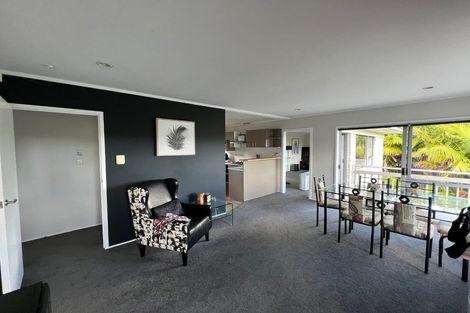 Photo of property in 2/18 Simon Ellice Drive, Bayview, Auckland, 0629