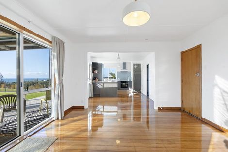 Photo of property in 97d Pioneer Road, Moturoa, New Plymouth, 4310