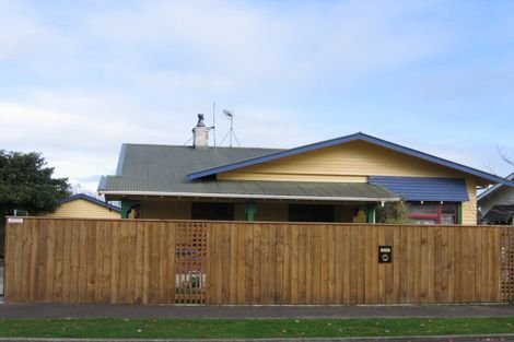Photo of property in 9 Nikau Street, Takaro, Palmerston North, 4410