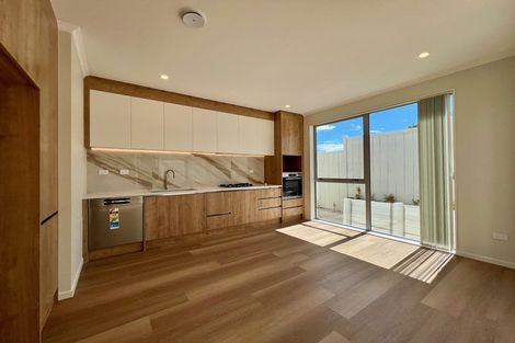 Photo of property in 109 Prince Regent Drive, Half Moon Bay, Auckland, 2012