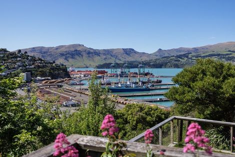 Photo of property in 12 Ticehurst Road, Lyttelton, 8082