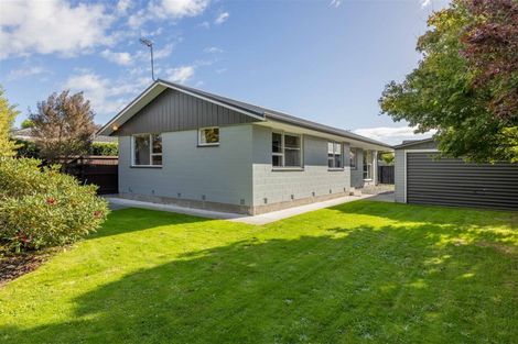 Photo of property in 6 Oldham Crescent, Halswell, Christchurch, 8025