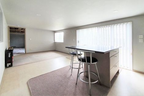 Photo of property in 27a Downing Street, Glenfield, Auckland, 0629