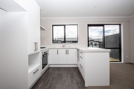 Photo of property in 8/10 Charlemont Street, Whitiora, Hamilton, 3200
