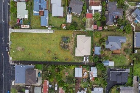 Photo of property in 14 Wallace Road, Mangere Bridge, Auckland, 2022