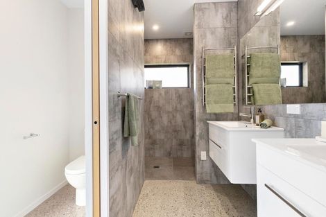 Photo of property in 50 Judge And Jury Drive, Lake Hayes, Queenstown, 9304