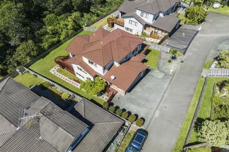 Photo of property in 14 Spoonbill Place, Unsworth Heights, Auckland, 0632