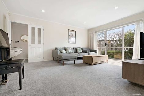 Photo of property in 3/9 Dunn Place, Farm Cove, Auckland, 2010