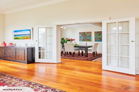 Photo of property in 57 Bolton Street, Kelburn, Wellington, 6012