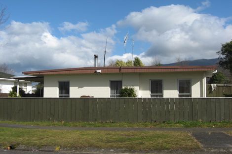 Photo of property in 17 Poihaere Street, Turangi, 3334
