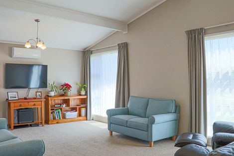 Photo of property in 20 Tawhara Place, Edgecumbe, 3120