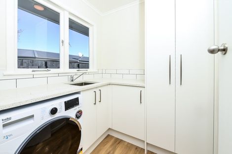 Photo of property in 34 Tudor Crescent, Chedworth, Hamilton, 3210