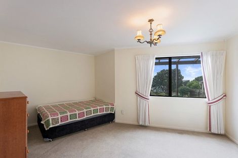 Photo of property in 18 Ara Kuaka, Waikanae Beach, Waikanae, 5036