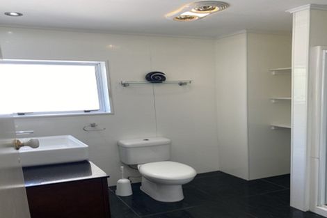 Photo of property in 24 Spencer Road, Pinehill, Auckland, 0632