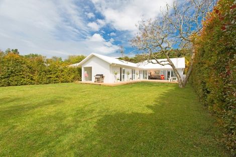 Photo of property in 60 Brixton Road, Manly, Whangaparaoa, 0930