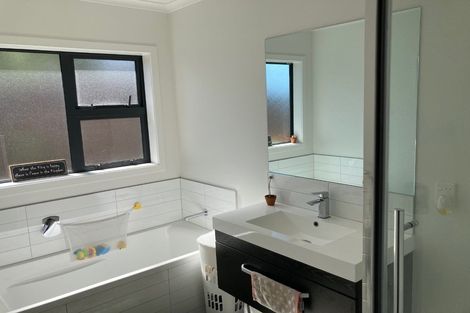 Photo of property in 38 Margaret Shields Avenue, Aotea, Porirua, 5024