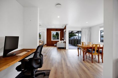 Photo of property in 15 Craig Street, Stratford, 4332