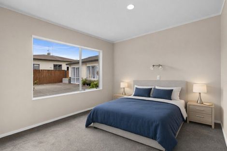 Photo of property in 2/1400 Woodstock Avenue, Mayfair, Hastings, 4122