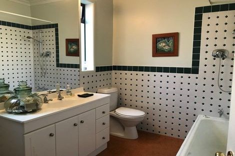 Photo of property in 159 Ngatai Road, Otumoetai, Tauranga, 3110