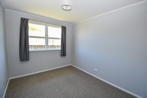 Photo of property in 5 Hughan Place, Carterton, 5713